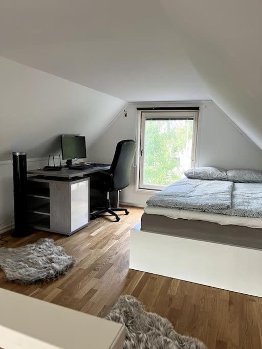 Mysigt Hus Med Natur & Jacuzzi I Olofstorp Gothenburg Ngoại thất bức ảnh