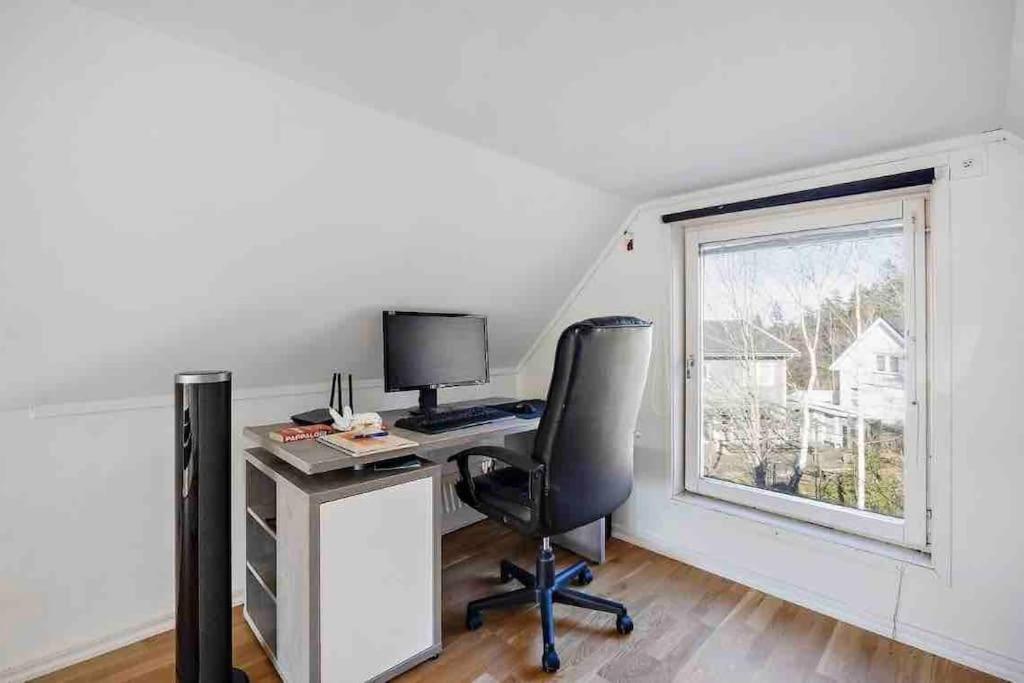 Mysigt Hus Med Natur & Jacuzzi I Olofstorp Gothenburg Ngoại thất bức ảnh